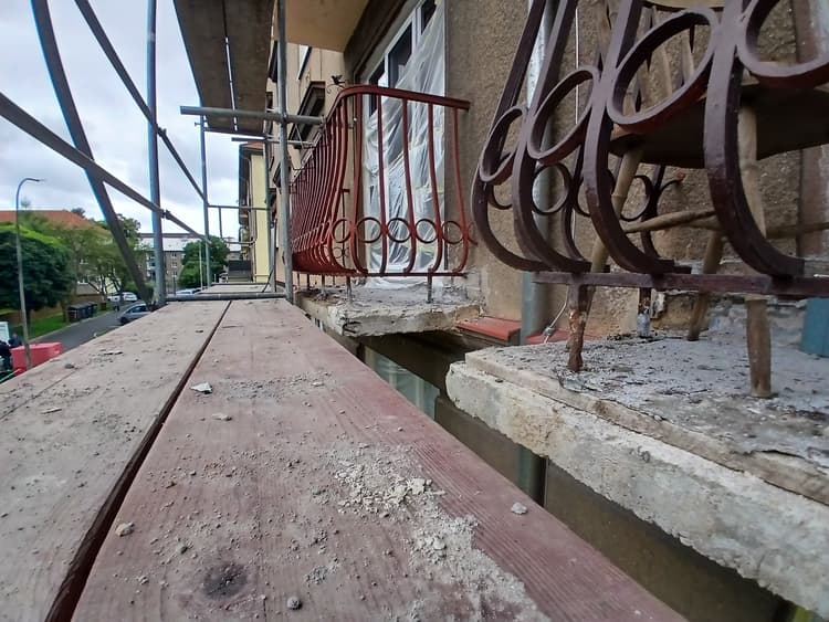 1. ukázka Poslední dokončená práce rekonstrukce balkónů v Sokolově - Jinex.cz | Jiří Nesměrák