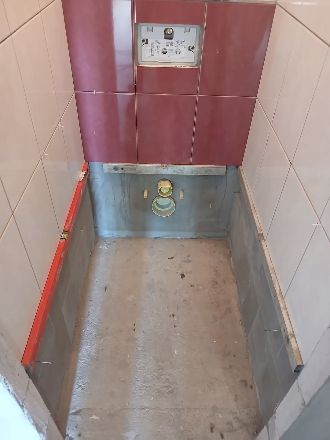 Právě provádíme kompletní rekonstrukci bytu 4+1 v Chodově, okres Karlovy Vary - Jinex.cz | Jiří Nesměrák