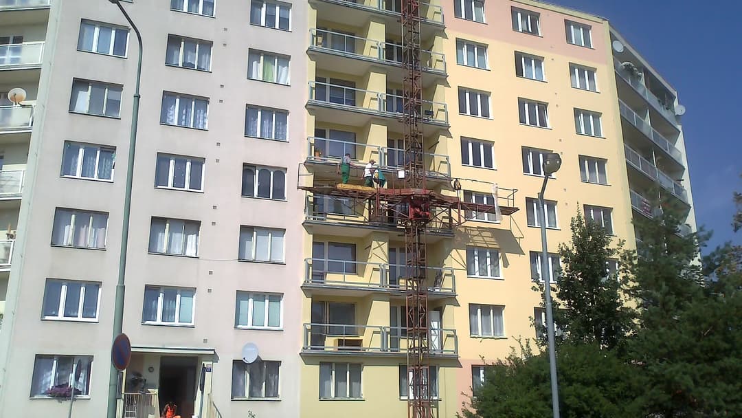 Služba rekonstrukce fasád a lodžií - Jinex.cz | Jiří Nesměrák