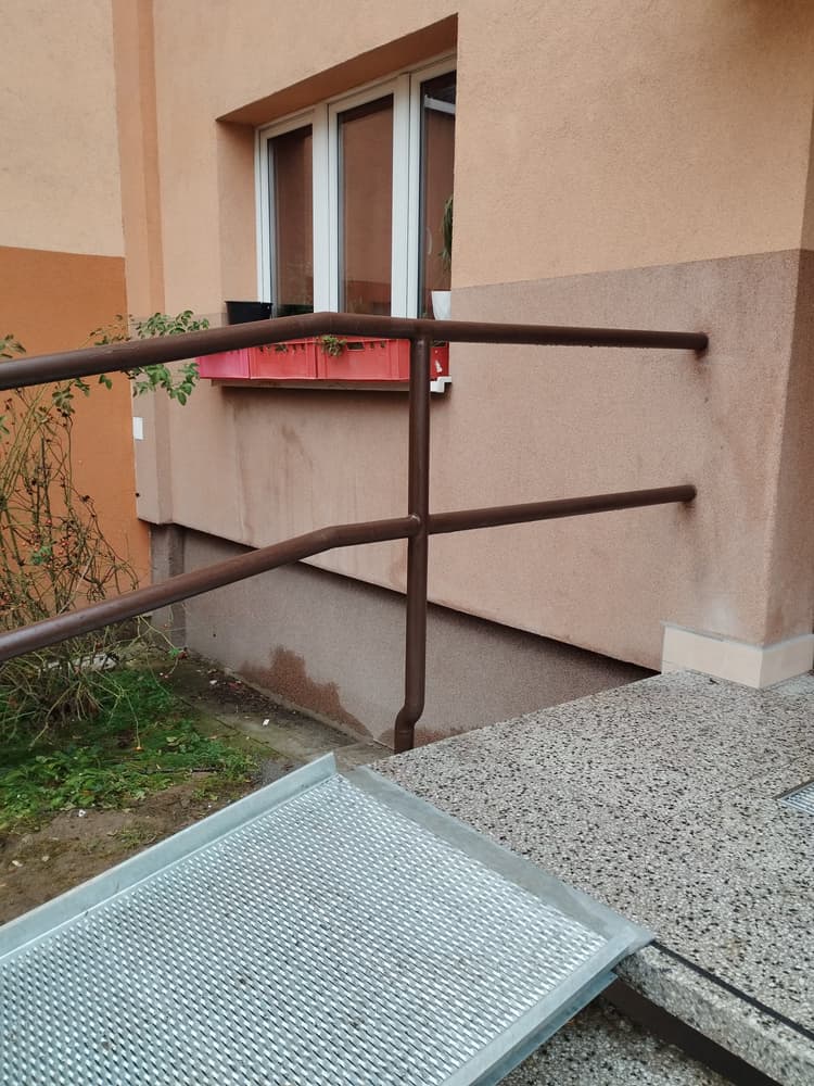 10. ukázka Služba stavební a zamečnické konstrukce - Jinex.cz | Jiří Nesměrák