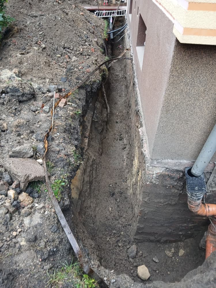 3. ukázka Služba výkopové práce - Jinex.cz | Jiří Nesměrák